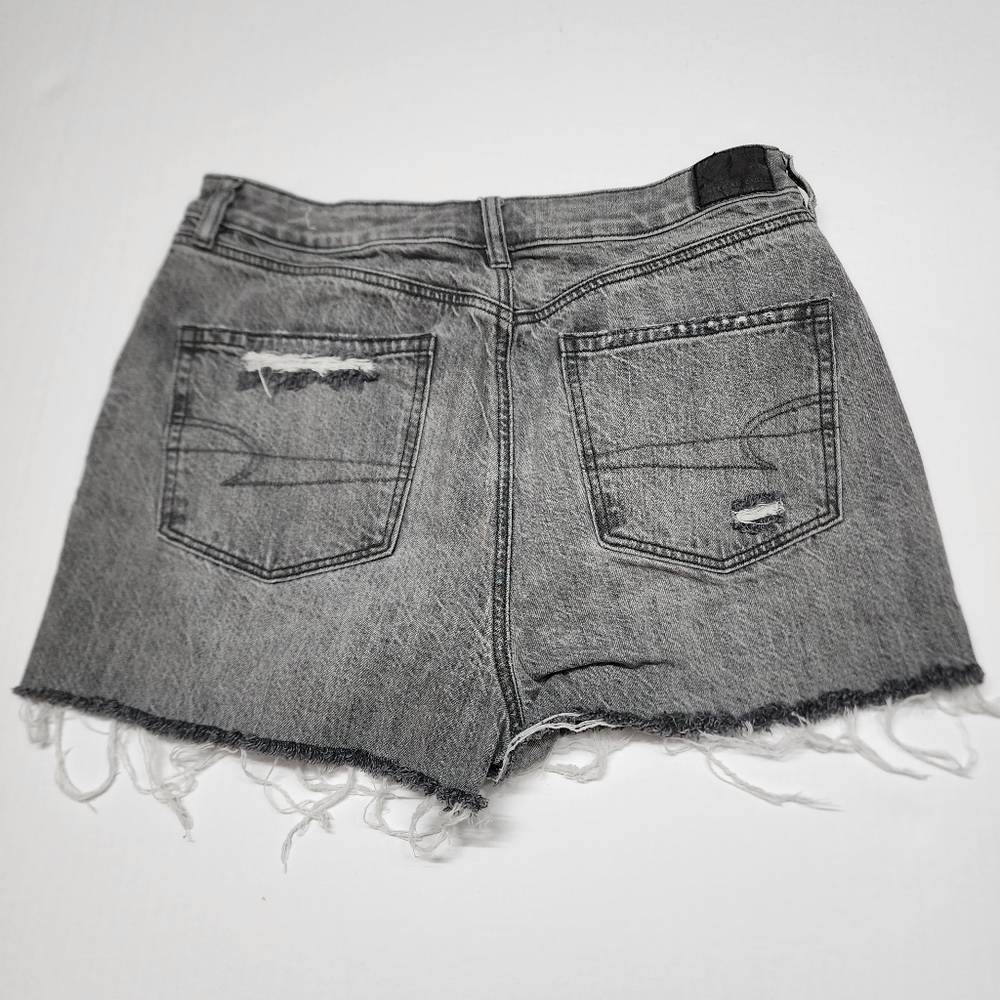 American Eagle Shorts Grey Faded Black Denim Highrise Mini frayed Hem Raw Edge - Picture 2 of 7